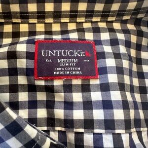 Untuckit shirt